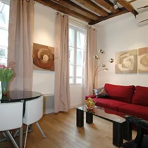 Appartement Holidaysinparis-bourg Tibourg Ii, Parijs